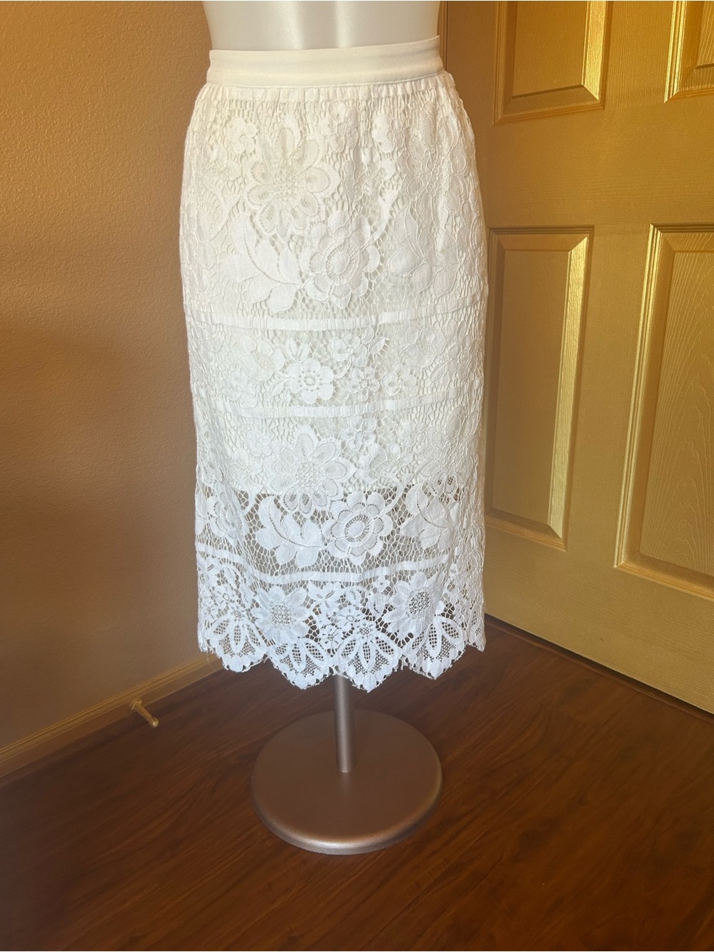 Wayf lace skirt